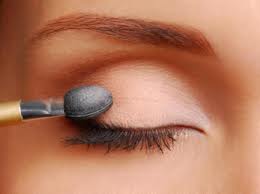 Linea Salute snc - Make-up - servizio trucco - Pesaro Linea Salute snc - Make-up - servizio trucco - Pesaro